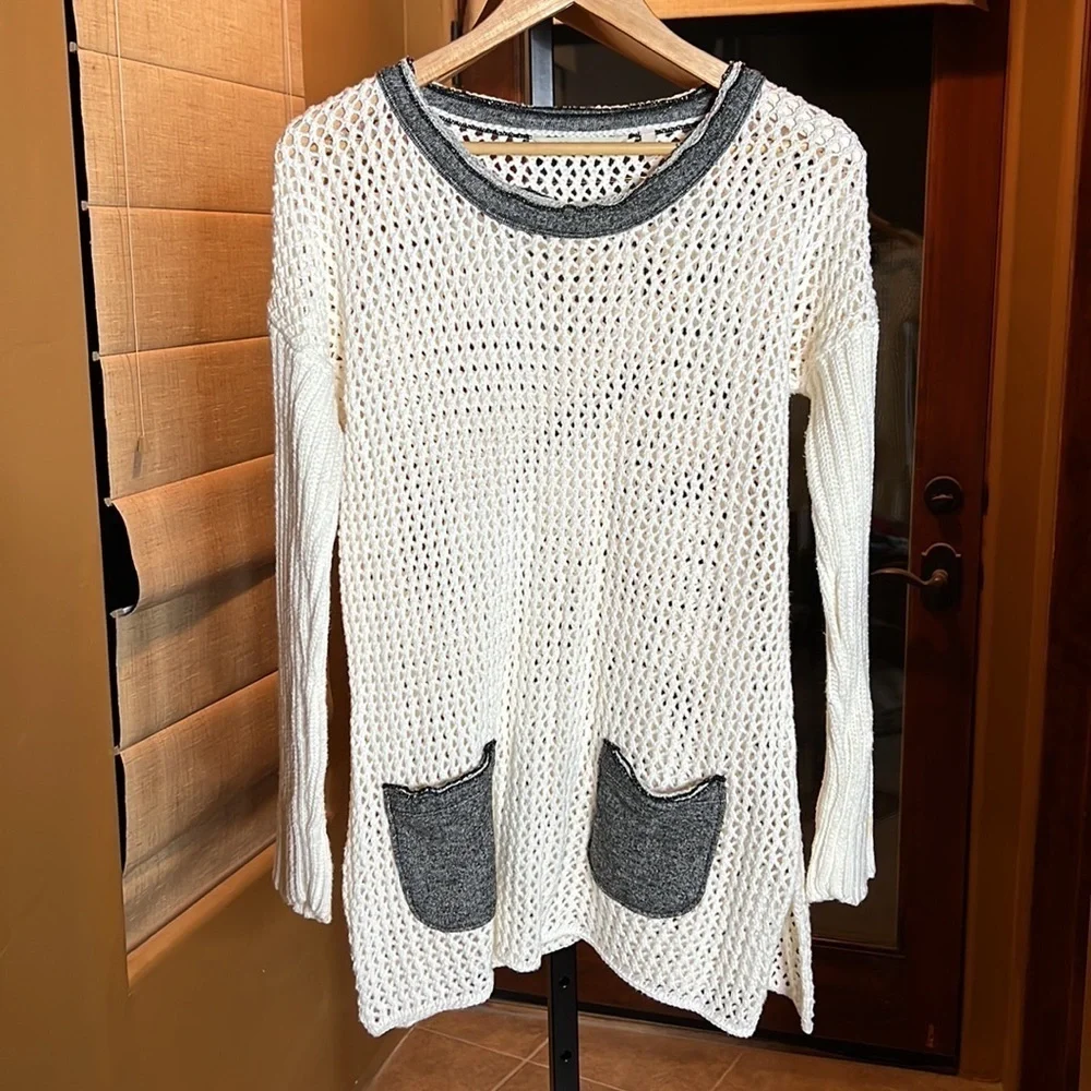 Soft Surroundings Cream Boulevard Open Knit Front Pocket Sweater- Size Large